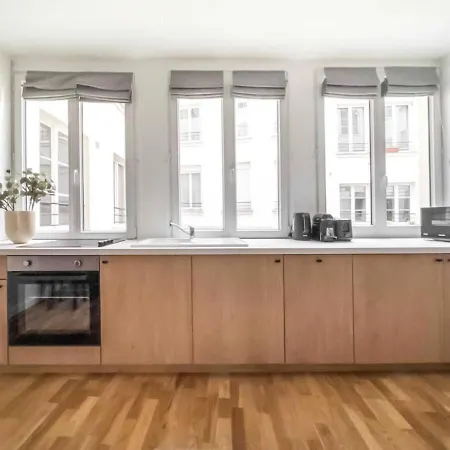 Suite-appartement 4stars Pour 6 A 10 Min Du Marais Apartment Paris