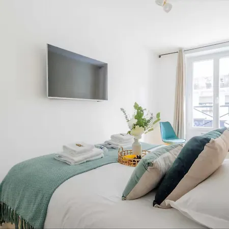 Suite-appartement 4stars Pour 6 A 10 Min Du Marais Apartment *